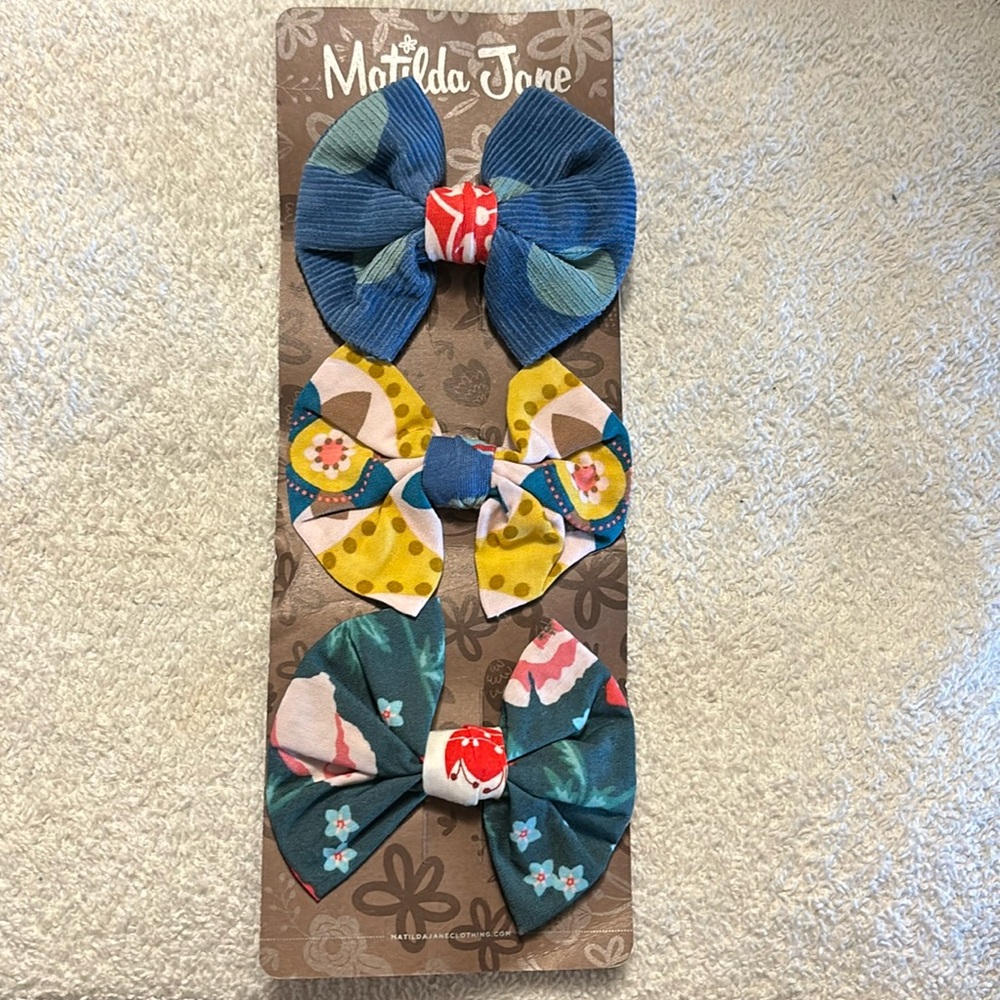 Matilda Jane 3-pk Realm bows. One size. NWT